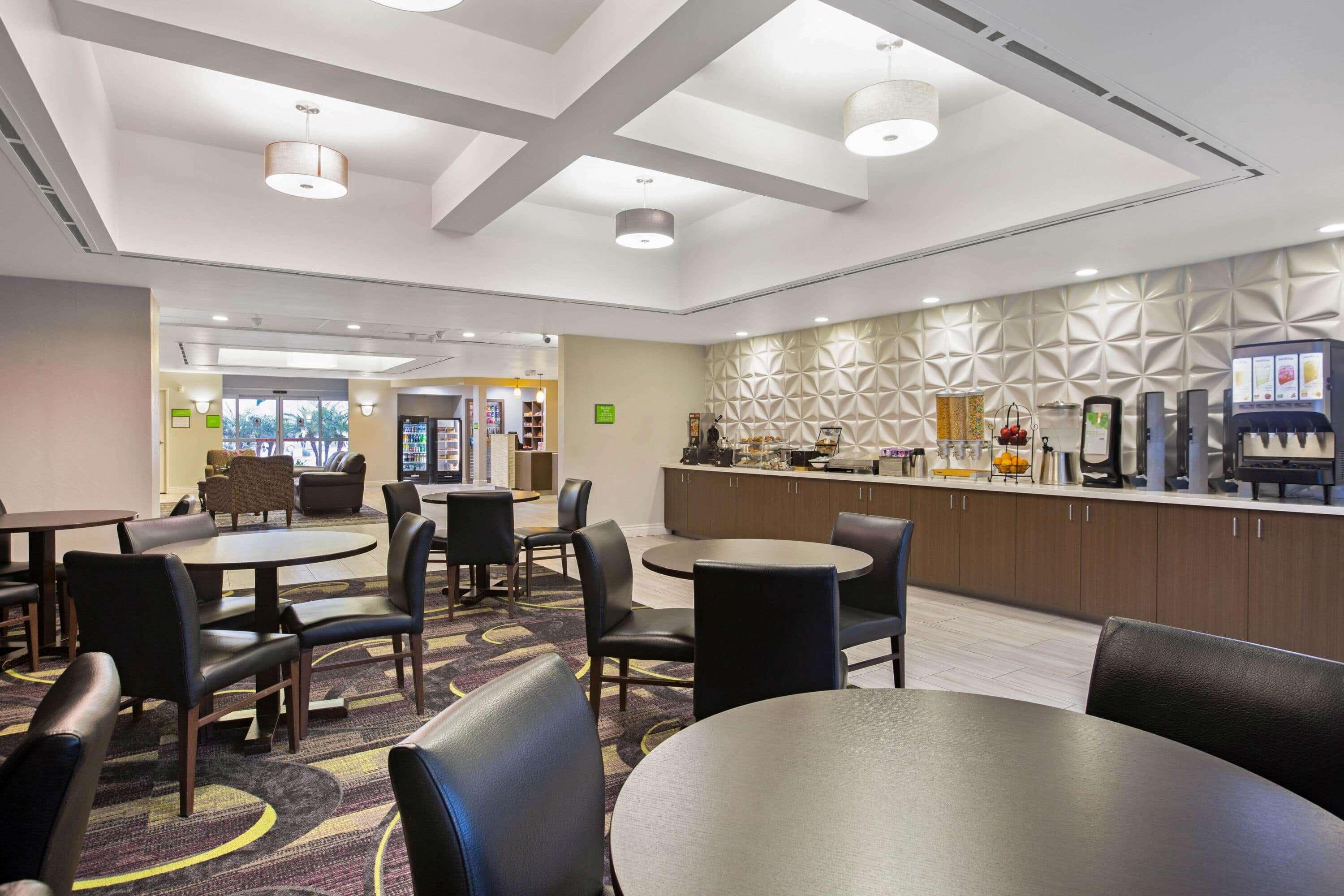 מלון La Quinta By Wyndham Visalia/Sequoia Gateway מראה חיצוני תמונה